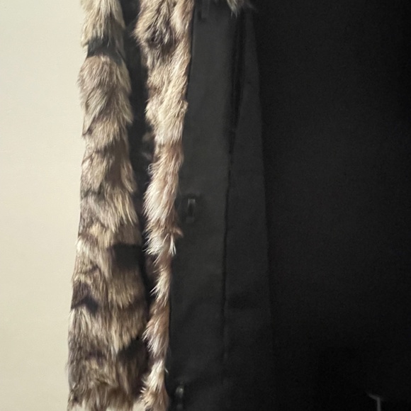 Racoon fur coat. Size 10. - Picture 5 of 8
